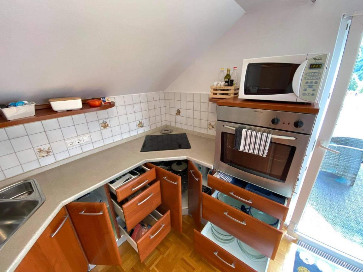 Apartment Kranj - Huge Terrace, Free P, Wi - Fi, Ac المظهر الخارجي الصورة